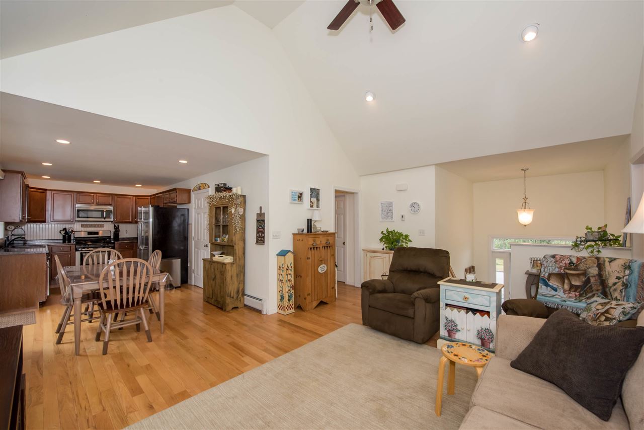 6 Collins Circle Rochester, NH 03867 - Photo 12 of 40