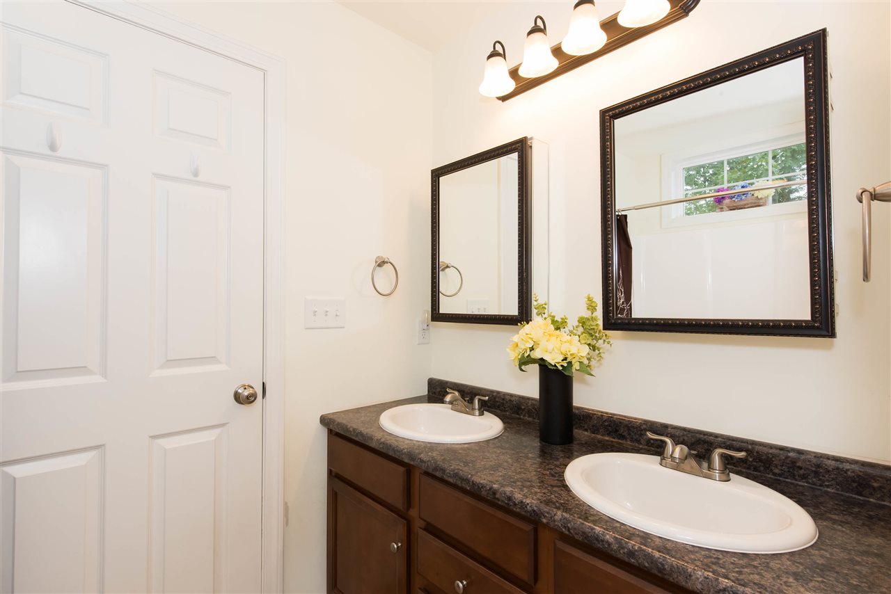6 Collins Circle Rochester, NH 03867 - Photo 21 of 40