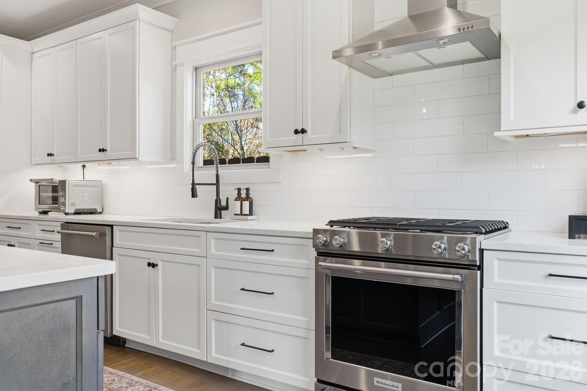 4353 Spring Street Charlotte, NC 28270 - Photo 9 of 41 Gallery Image 9