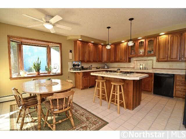 16409 Hidden Valley Road Minnetonka, MN 55345 - Photo 8 of 18