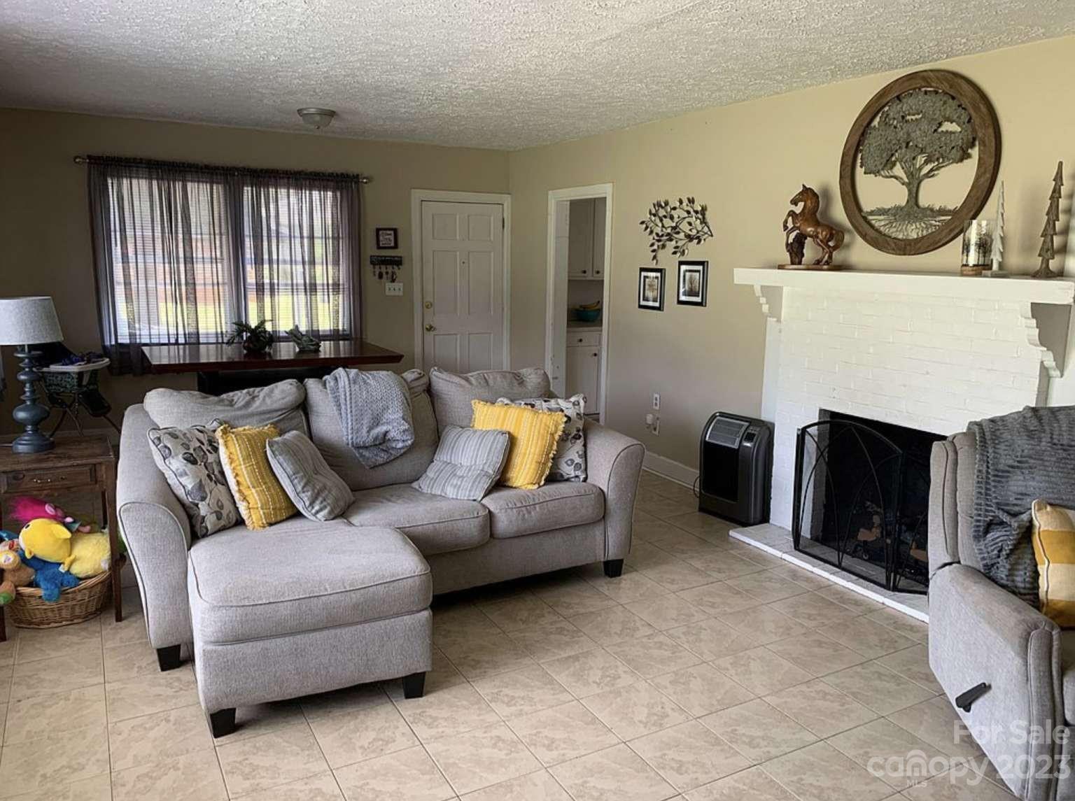 1912 Kings Road Shelby, NC 28150 - Photo 2 of 12 Gallery Image 2