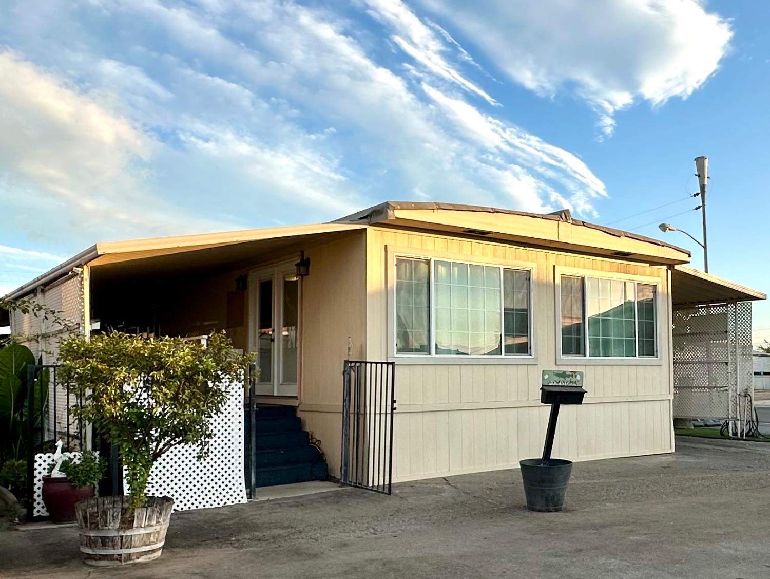 3435 Marfargoa Road, Unit 74 Stockton, CA 95215 - Photo 2 of 21 a view of back yard of the house