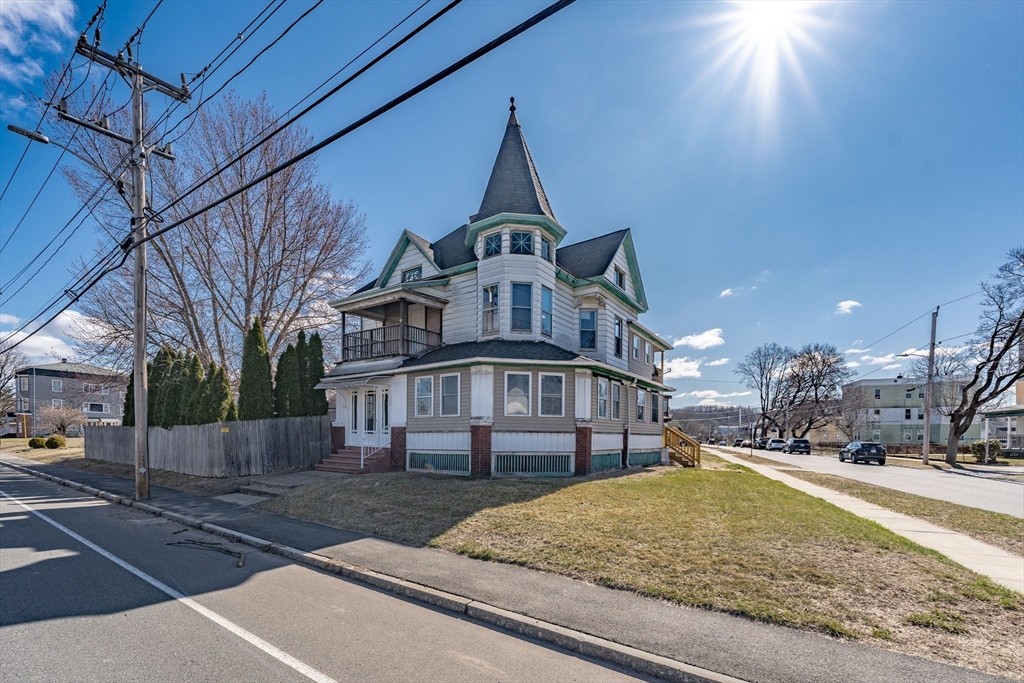 519 Chicopee Street Chicopee, MA 01013 - Photo 1 of 36