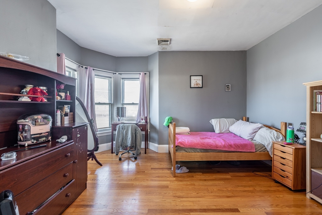 519 Chicopee Street Chicopee, MA 01013 - Photo 24 of 36