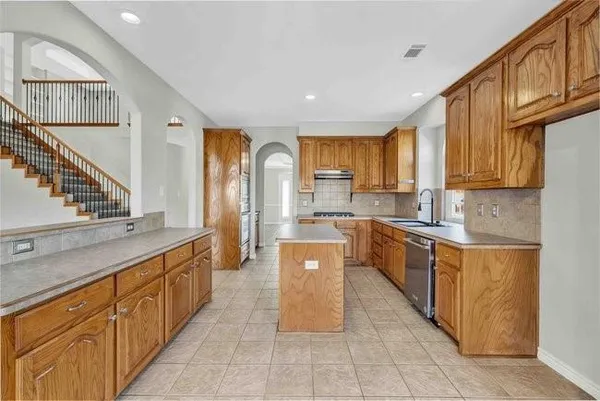 $605,000 | 9102 Hogan Drive, Rowlett, TX 75089