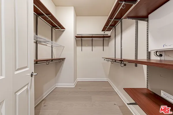 $7,000 | 143 North Arnaz Drive, Unit 106, Beverly Hills, CA 90211