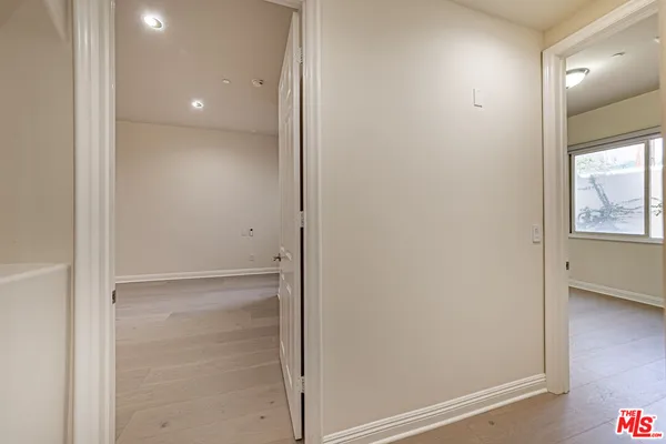 $7,000 | 143 North Arnaz Drive, Unit 106, Beverly Hills, CA 90211