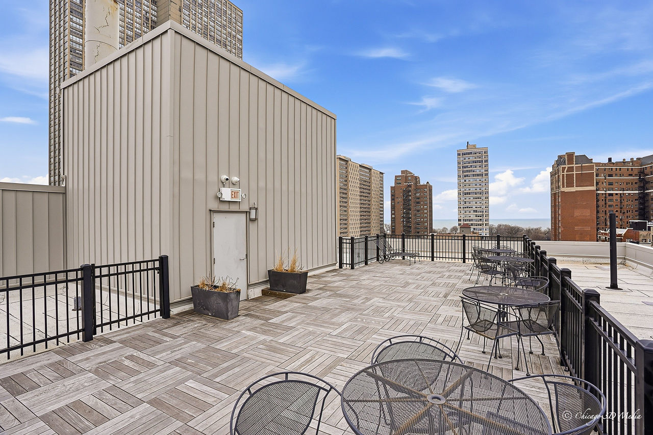 3900 North Pine Grove Avenue, Unit 409 Chicago, IL 60613 - Photo 22 of 24