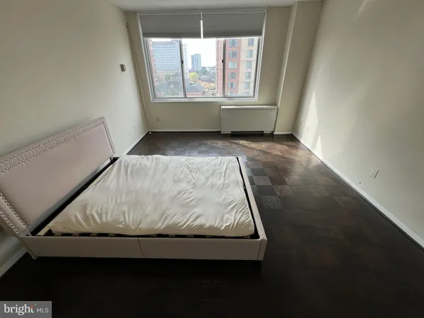 $2,100 | 11801 Rockville Pike, Unit 708, Rockville, MD 20852