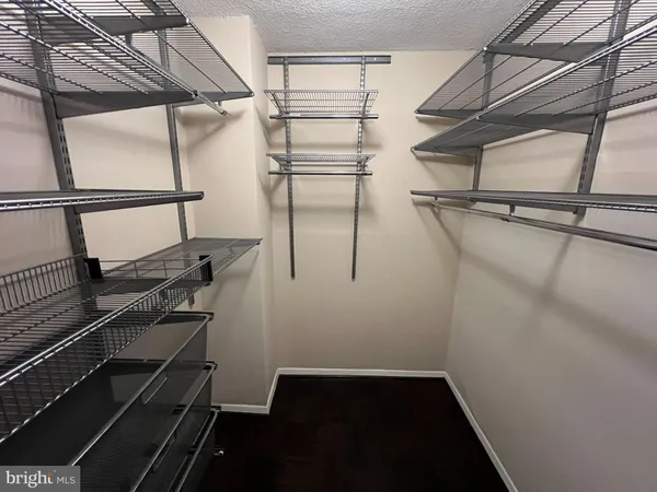 $2,100 | 11801 Rockville Pike, Unit 708, Rockville, MD 20852