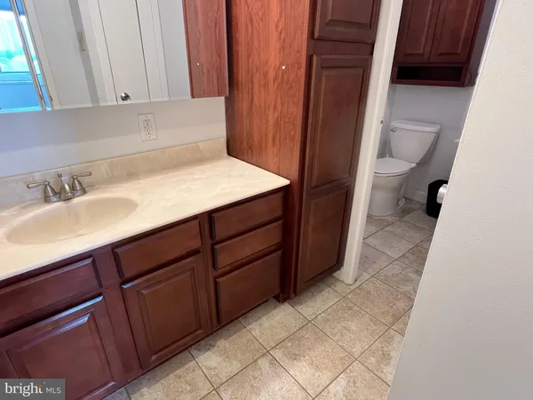 $2,100 | 11801 Rockville Pike, Unit 708, Rockville, MD 20852