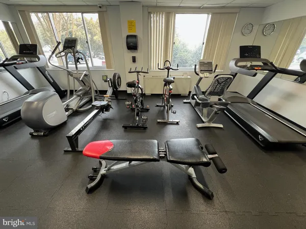 $2,100 | 11801 Rockville Pike, Unit 708, Rockville, MD 20852