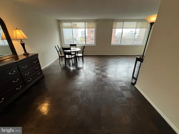 $2,100 | 11801 Rockville Pike, Unit 708, Rockville, MD 20852