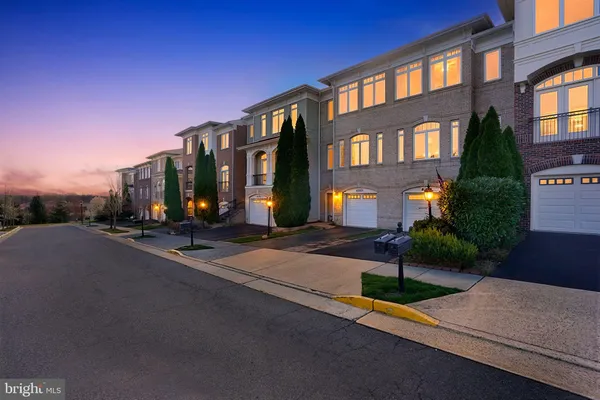 $715,000 | 43569 Wild Indigo Terrace, Leesburg, VA 20176