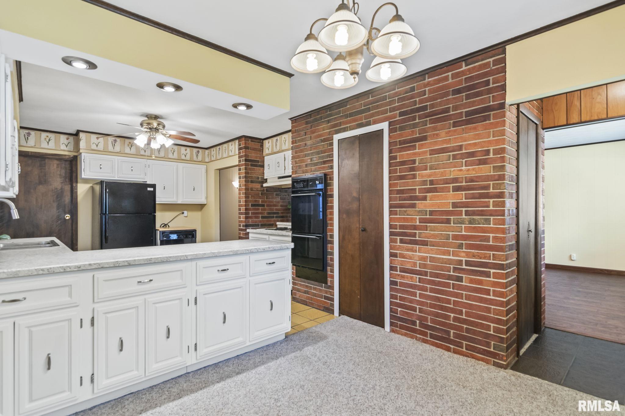 2508 East Keys Avenue Springfield, IL 62702 - Photo 11 of 32