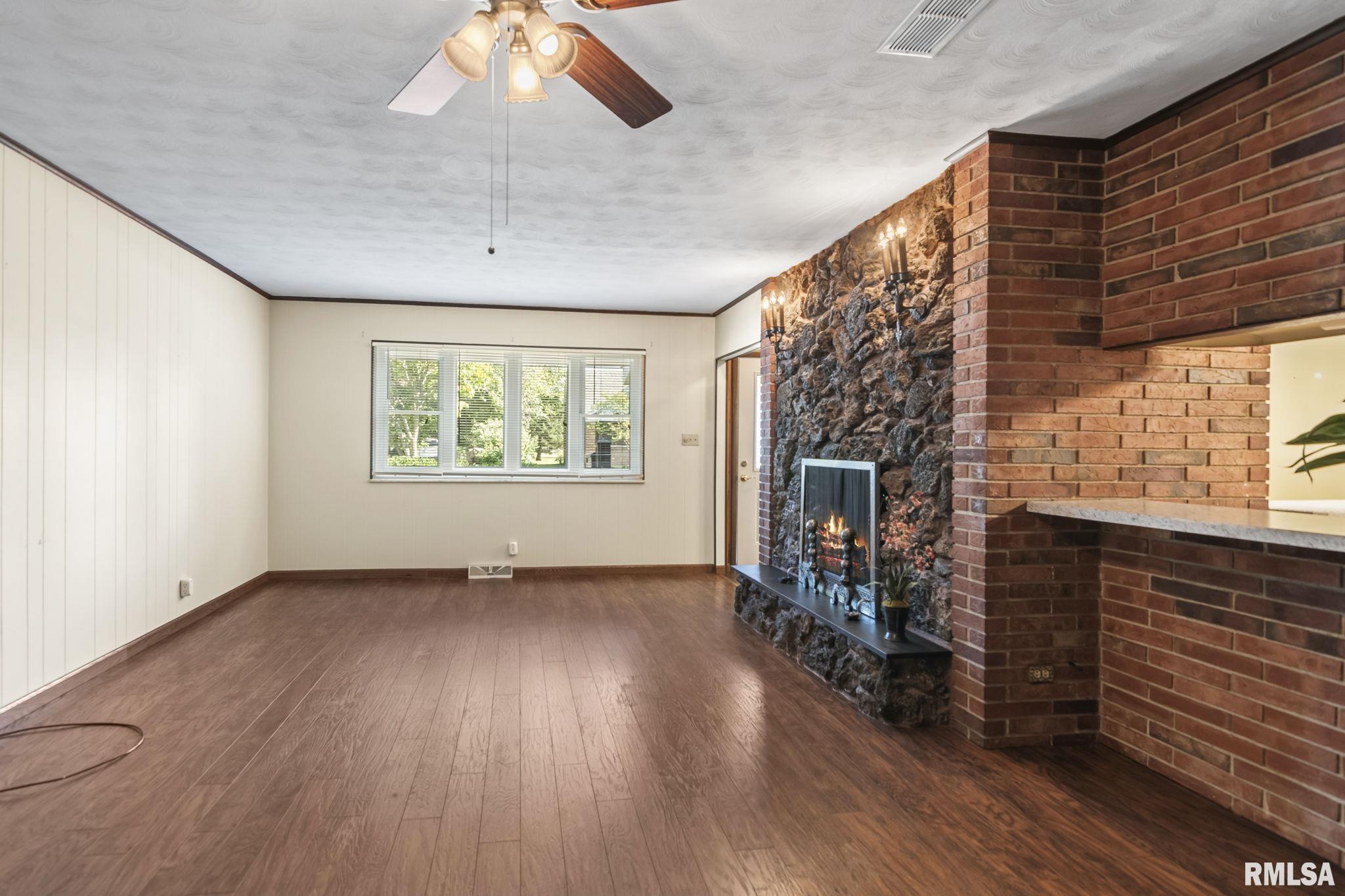 2508 East Keys Avenue Springfield, IL 62702 - Photo 5 of 32