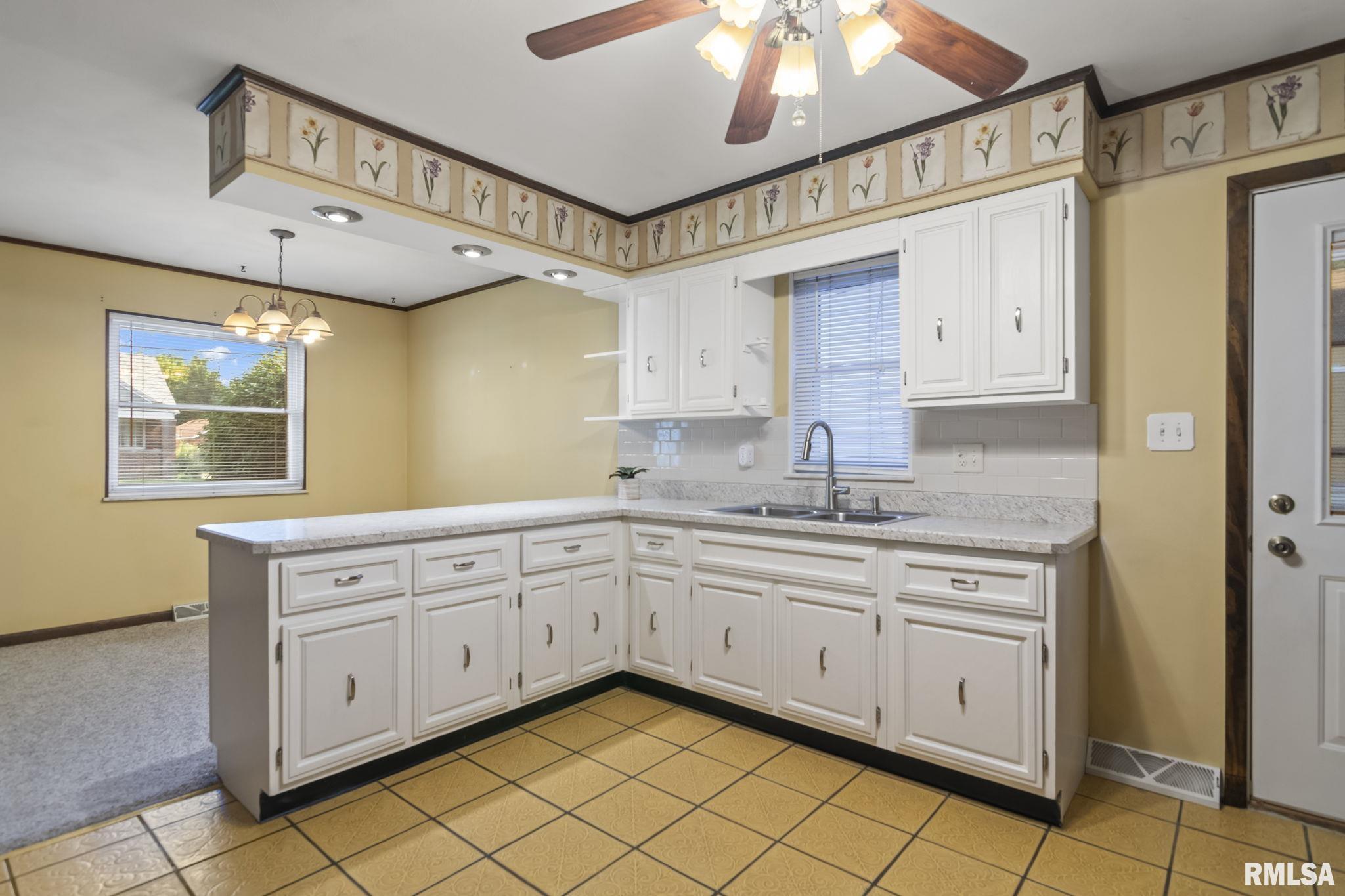2508 East Keys Avenue Springfield, IL 62702 - Photo 8 of 32