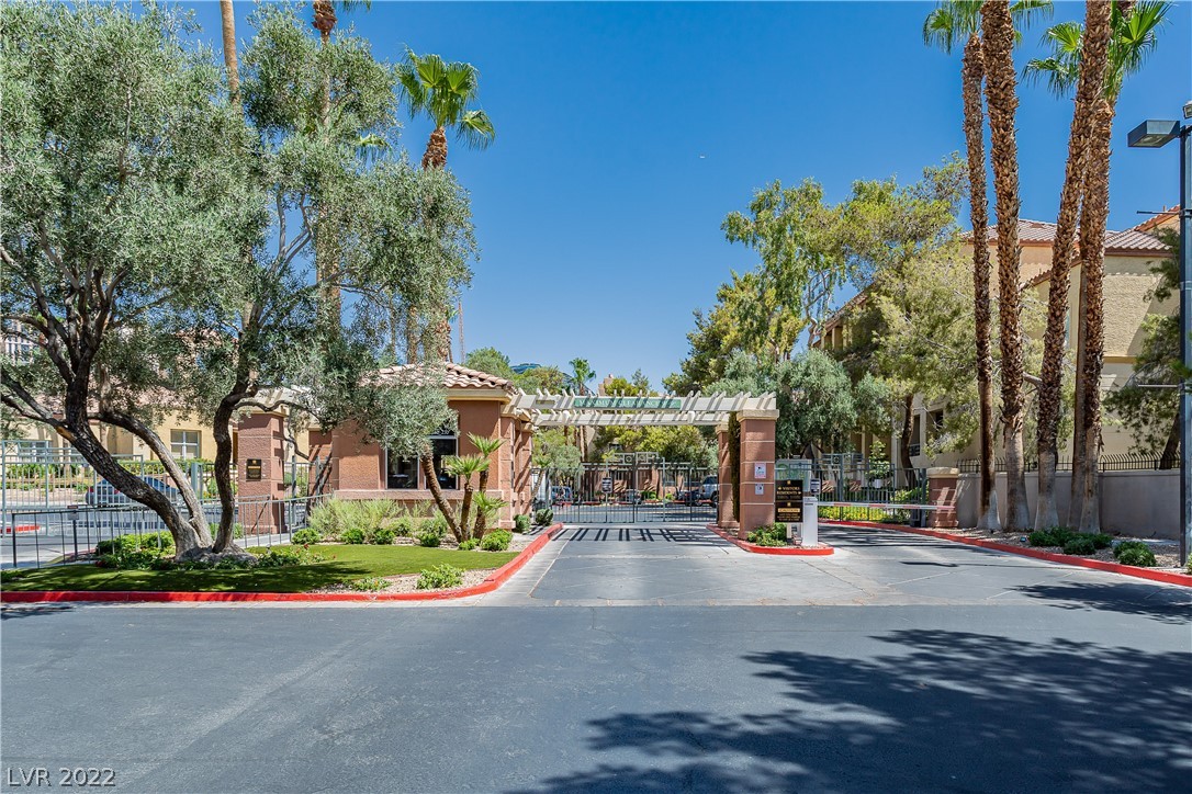 260 East Flamingo Road, Unit 332 Las Vegas, NV 89169 - Photo 1 of 34 Gallery Image 1