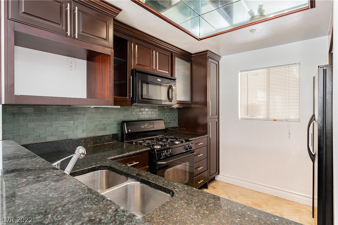 260 East Flamingo Road, Unit 332 Las Vegas, NV 89169 - Photo 11 of 34 Gallery Image 11