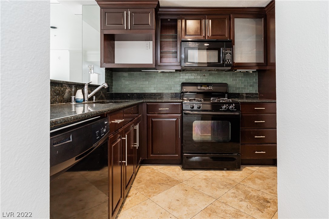 260 East Flamingo Road, Unit 332 Las Vegas, NV 89169 - Photo 12 of 34 Gallery Image 12