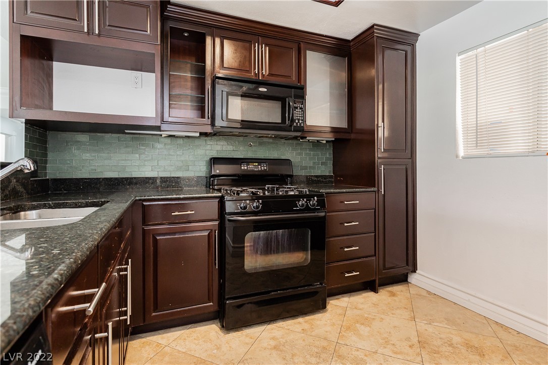 260 East Flamingo Road, Unit 332 Las Vegas, NV 89169 - Photo 13 of 34 Gallery Image 13