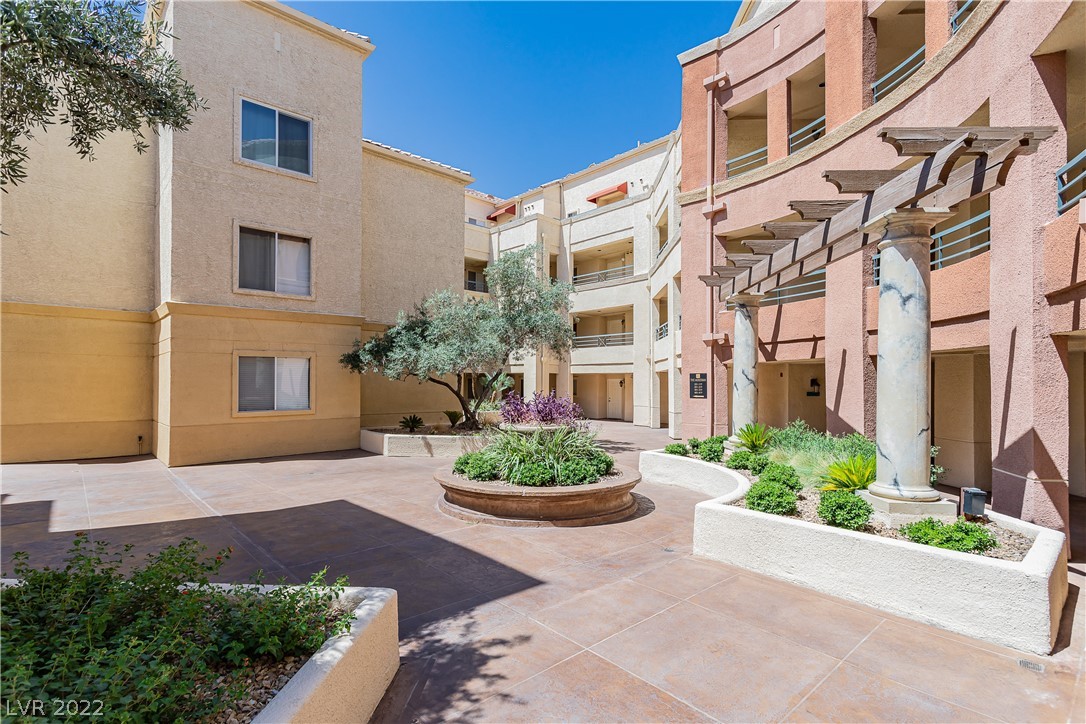 260 East Flamingo Road, Unit 332 Las Vegas, NV 89169 - Photo 3 of 34 Gallery Image 3