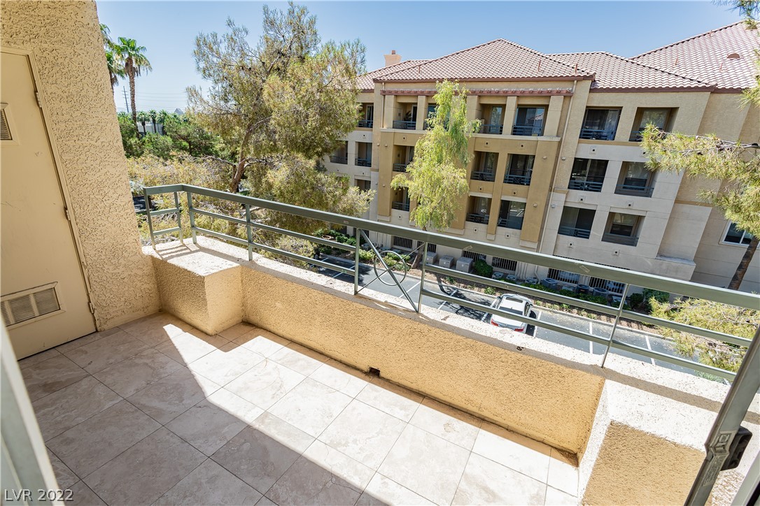 260 East Flamingo Road, Unit 332 Las Vegas, NV 89169 - Photo 32 of 34 Gallery Image 32