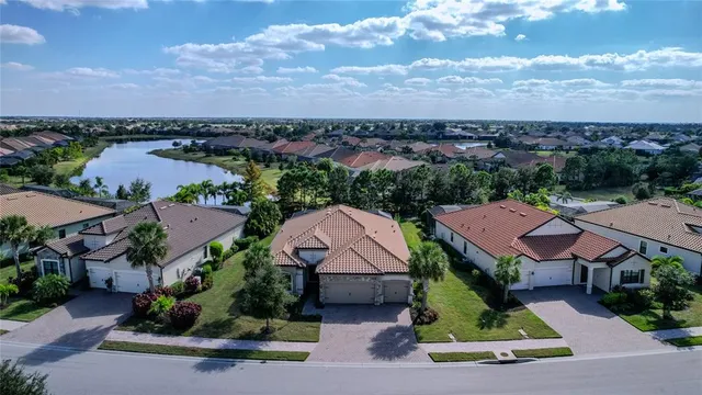 $840,000 | 7143 Whittlebury Trail, Bradenton, FL 34202