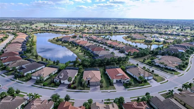 $840,000 | 7143 Whittlebury Trail, Bradenton, FL 34202