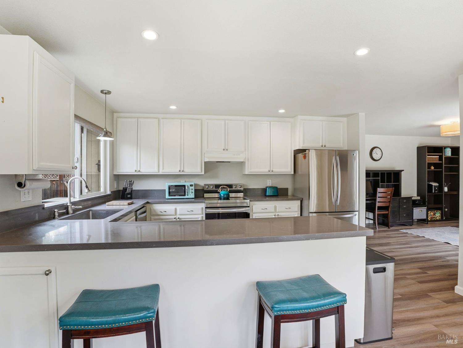 2787 Royal Oak Place Santa Rosa, CA 95403 - Photo 14 of 37