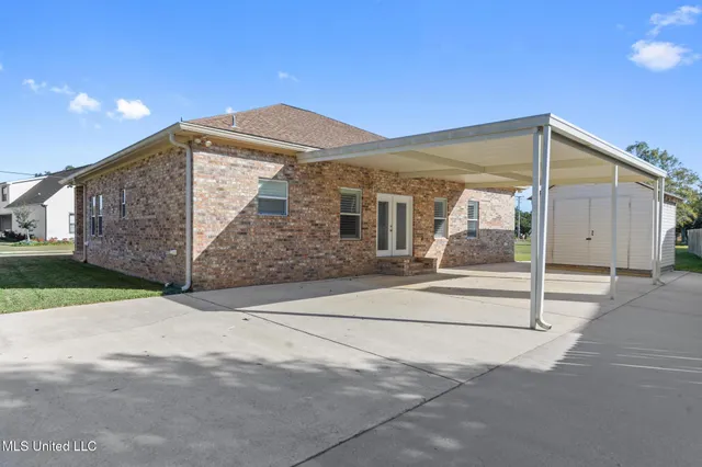 $510,000 | 400 South Burke Avenue, Long Beach, MS 39560