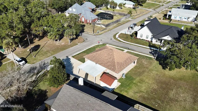 $510,000 | 400 South Burke Avenue, Long Beach, MS 39560