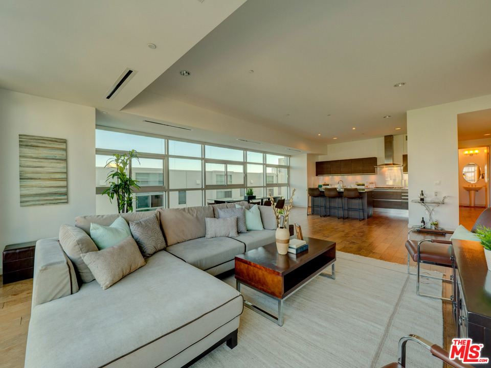 3111 Vía Dolce, Unit 404 Marina del Rey, CA 90292 - Photo 14 of 28