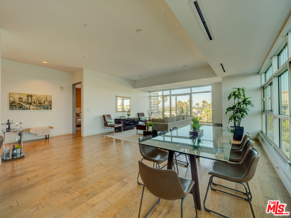 3111 Vía Dolce, Unit 404 Marina del Rey, CA 90292 - Photo 7 of 28