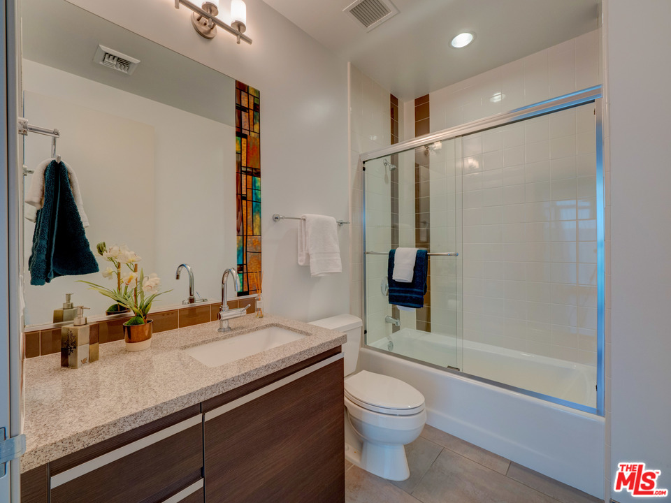 3111 Vía Dolce, Unit 404 Marina del Rey, CA 90292 - Photo 10 of 28