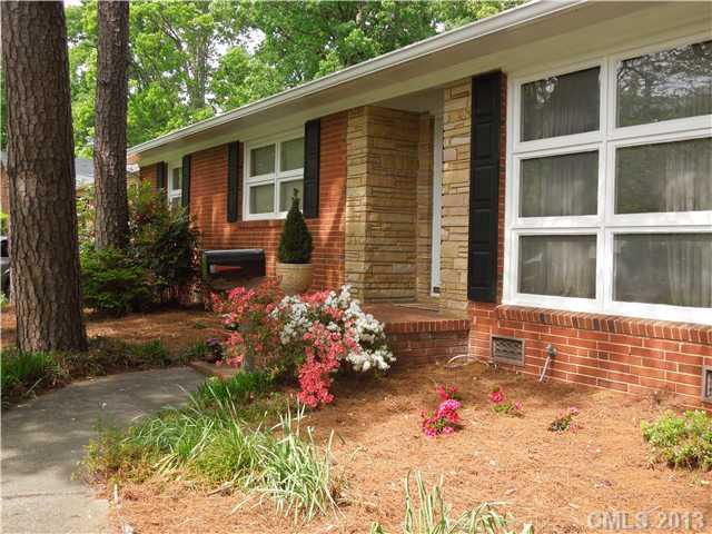 851 Burnley Road Charlotte, NC 28210 - Photo 2 of 16 Gallery Image 2