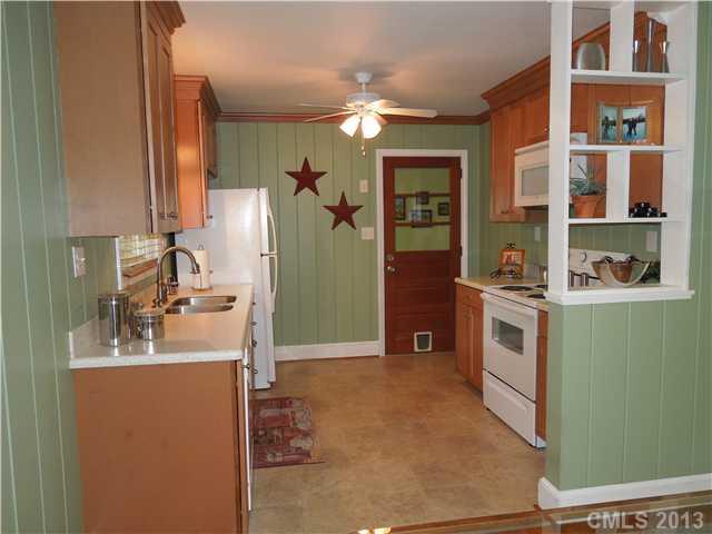 851 Burnley Road Charlotte, NC 28210 - Photo 5 of 16 Gallery Image 5