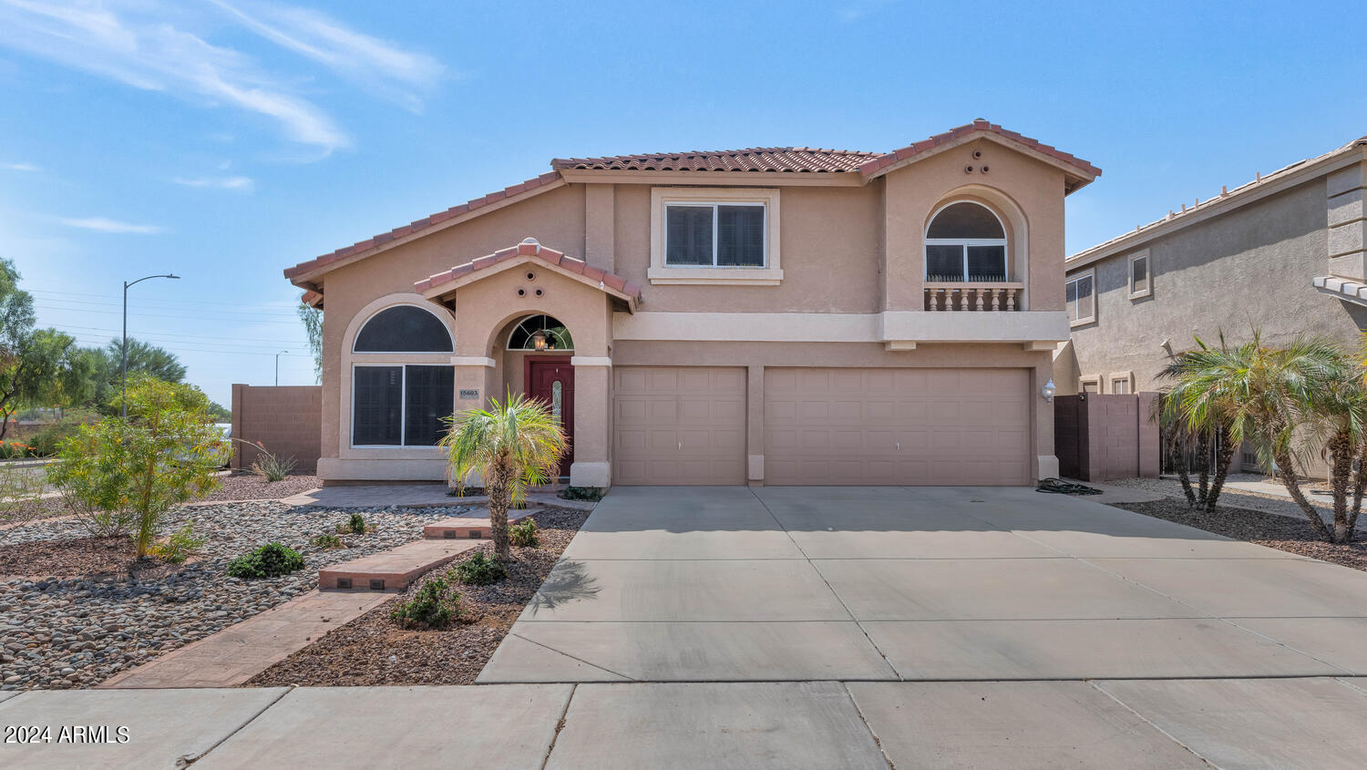 15603 W Calavar Rd-large-001-019-15603 W