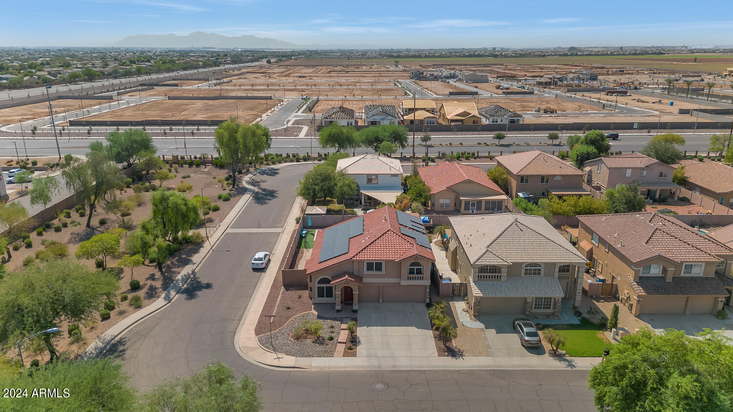 15603 W Calavar Rd-large-002-004-15603 W