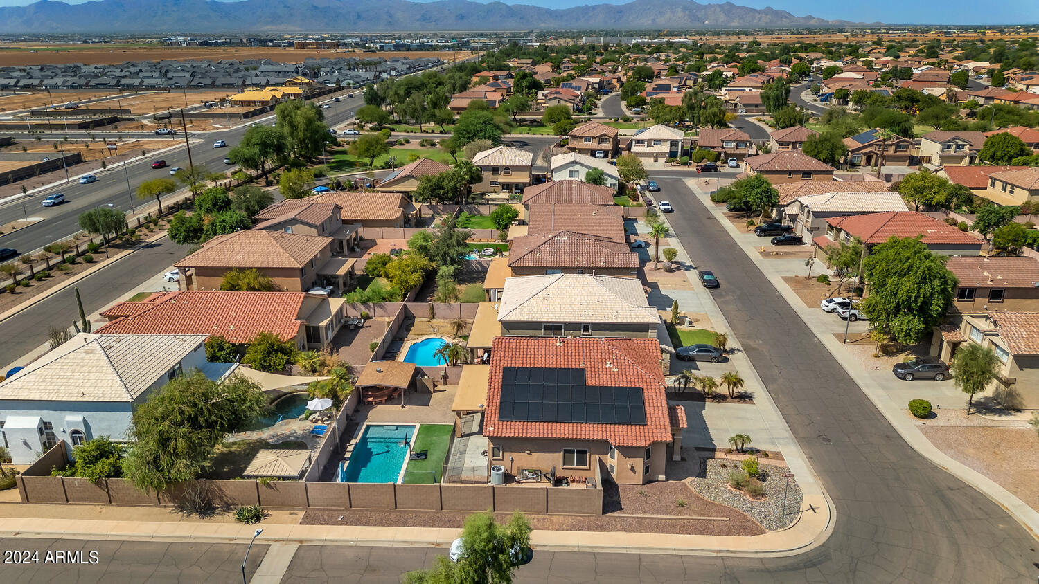 15603 West Calavar Road Surprise, AZ 85379 - Photo 31 of 39 15603 W Calavar Rd-large-031-001-15603 W