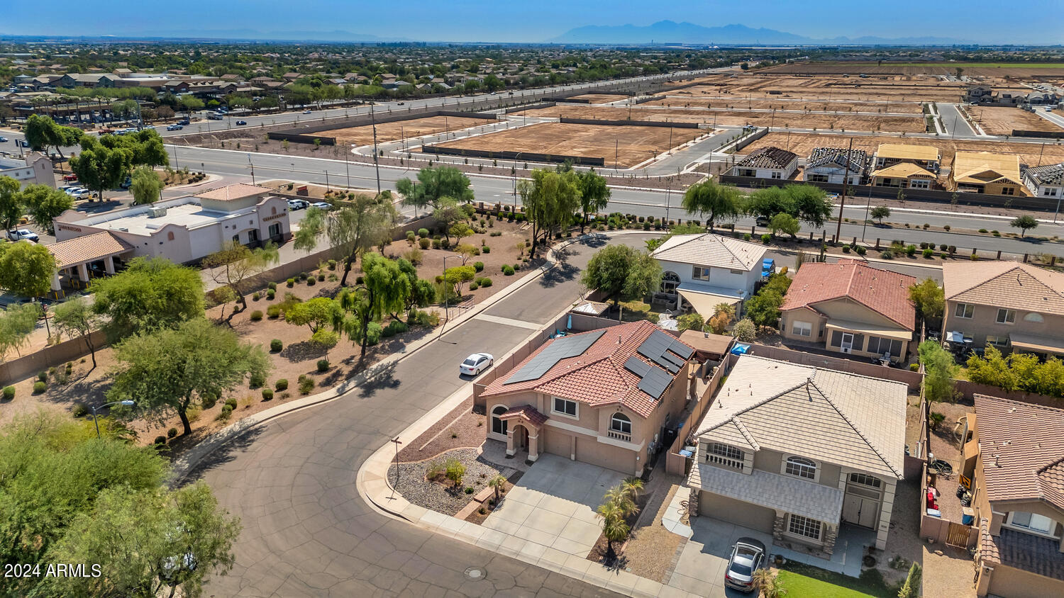 15603 W Calavar Rd-large-006-003-15603 W
