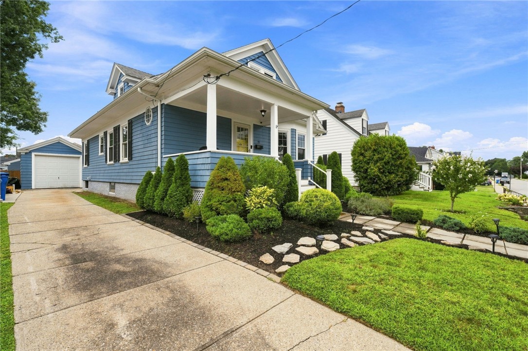 55 Friendly Road Cranston, RI 02910 - Photo 2 of 50 Gallery Image 2