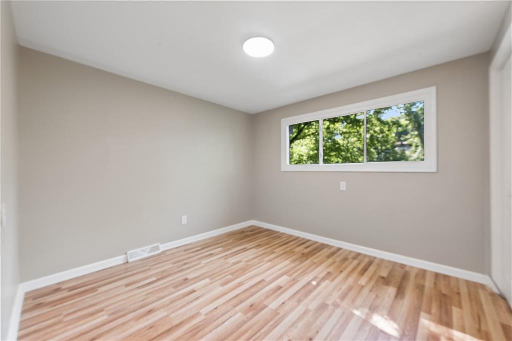 2317 Marbury Road Pittsburgh, PA 15221 - Photo 21 of 33