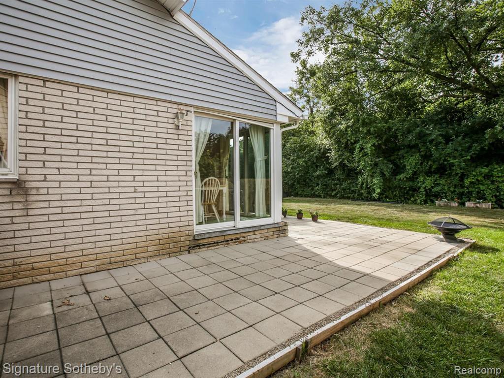 43805 Hanford Road Canton, MI 48187 - Photo 23 of 28