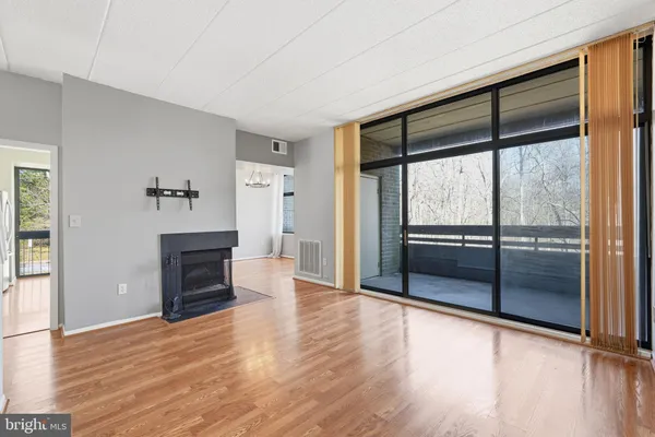 $360,000 | 11566 Rolling Green Court, Unit 12/200A, Reston, VA 20191