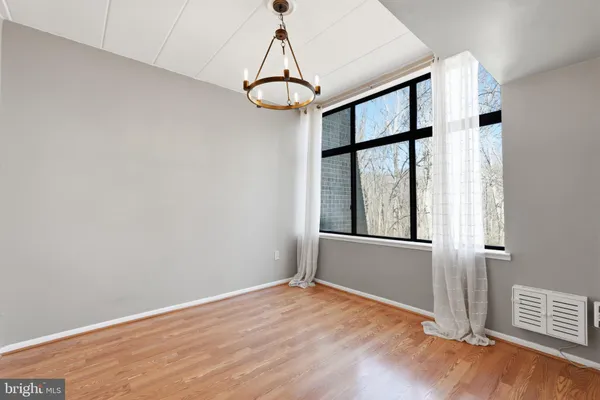 $360,000 | 11566 Rolling Green Court, Unit 12/200A, Reston, VA 20191