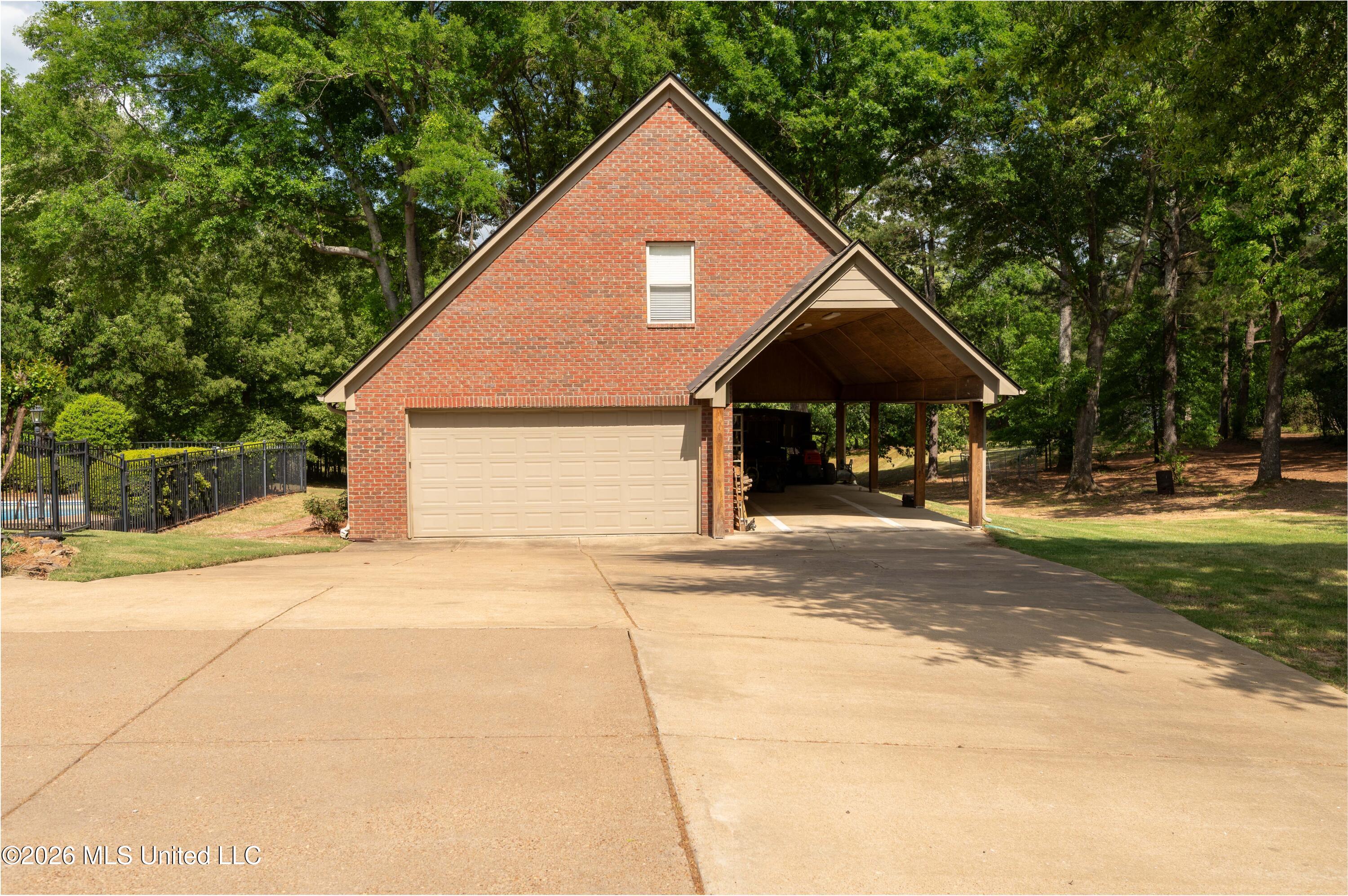 1290 Robertson Road Hernando, MS 38632 - Photo 8 of 75 A-14