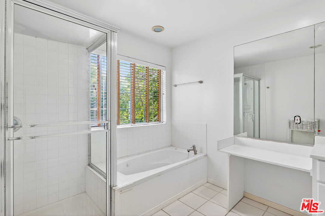 1544 South Point View Street Los Angeles, CA 90035 - Photo 42 of 67