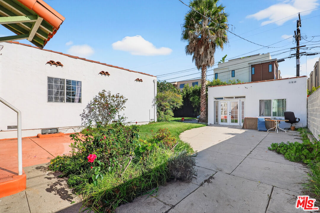 1544 South Point View Street Los Angeles, CA 90035 - Photo 47 of 67 a house view with a outdoor space