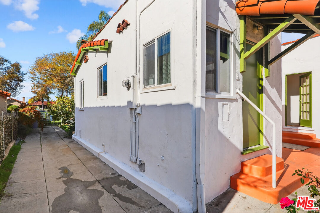 1544 South Point View Street Los Angeles, CA 90035 - Photo 58 of 67